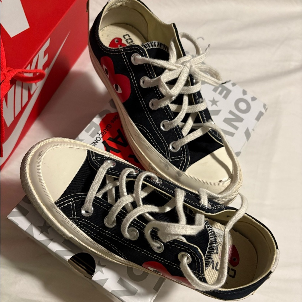 Converse low top